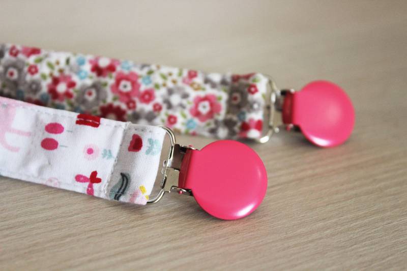 Schnullerclip Set Für Neugeborene Baby, Baby Shower Geschenk, Flower Paci Clip, Mädchen Schnullerband, Babyband, Binky Clip von Etsy - BlackBunnyCreations