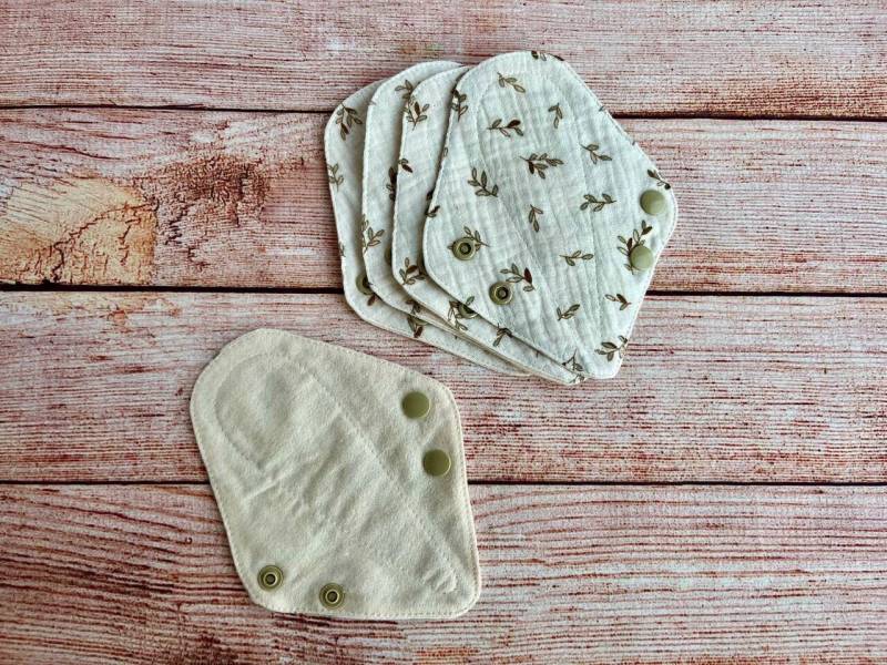 15 cm Wiederverwendbare Tanga Slipeinlagen Set, Bio-stoffeinlagen, Kleine Slipeinlagen, Extradünne, Zero Waste Damenbinden von Etsy - BloomPads