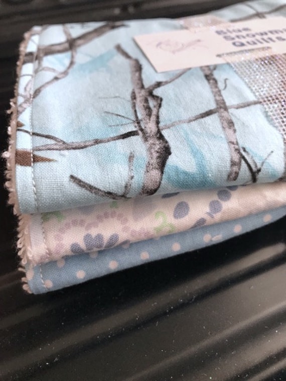 Baby Shower Geschenk 3Er Set Camo Spucktücher, Junge, Jungen Geschenk, Neugeborenes Lätzchen Und Spucken, Neues Baby, Neue Mama Baby Shower Geschenk 3Er Set Camo Spucktücher, Junge, Jungen Geschenk, Neugeborenes Lätzchen Und Spucken, Neues Baby, Neue Mama von Etsy - BlueSnowmanQuilts