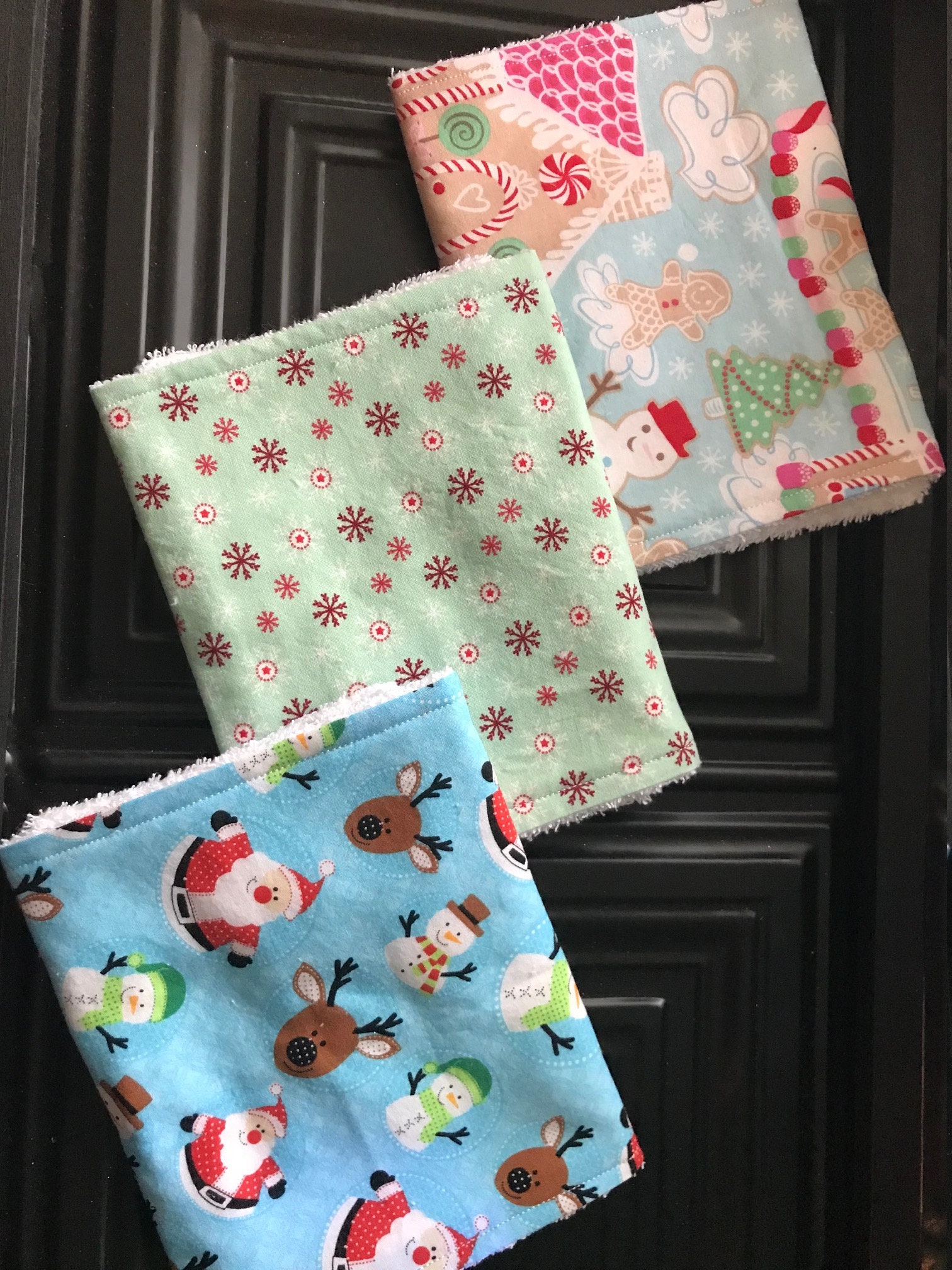 Baby Spucktücher, Lätzchen Und Spucktuch, Geschenk Für Neue Mama, Dezember Baby Spucktücher, Lätzchen Und Spucktuch, Geschenk Für Neue Mama, Dezember von Etsy - BlueSnowmanQuilts