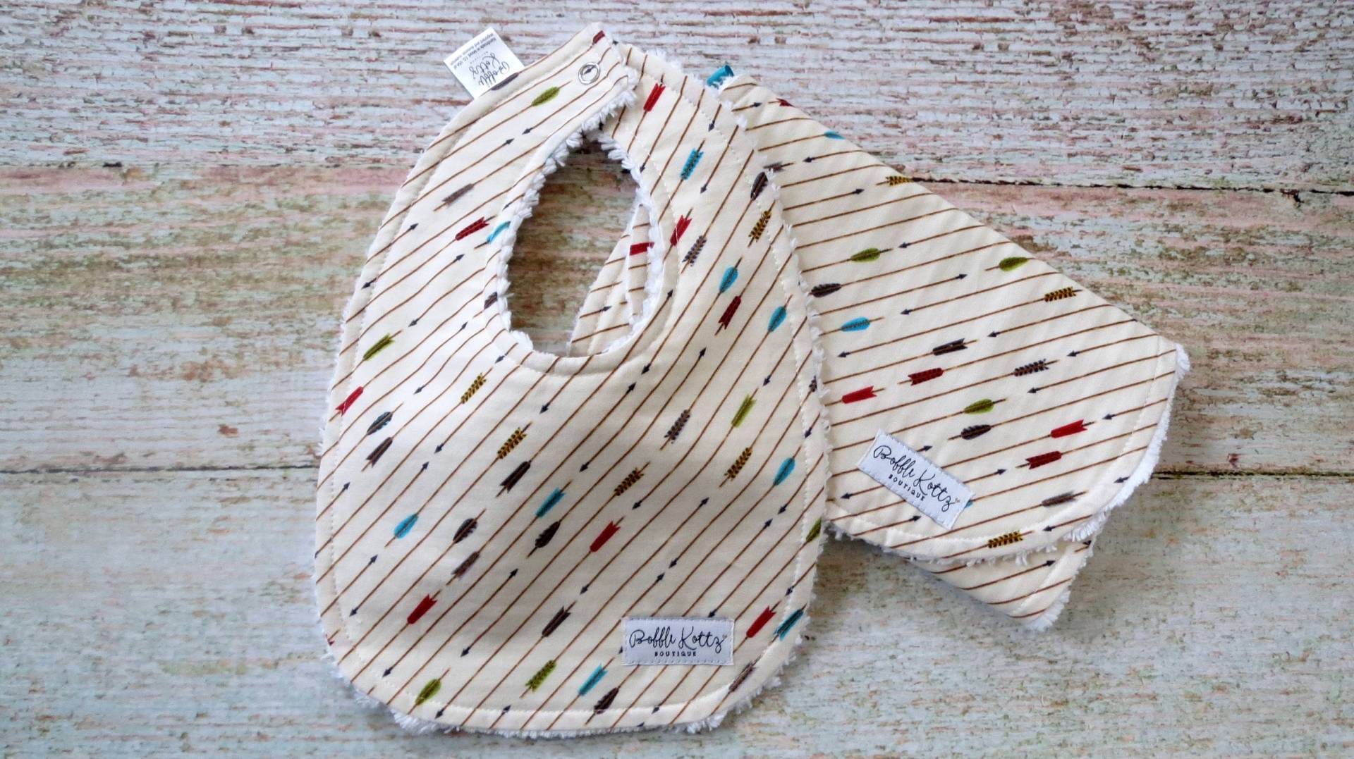 Baby Lätzchen Und Burp Set - Boy Pfeil Chenille Bib Baby-Dusche-Geschenk Ostergeschenk Baby Lätzchen Und Burp Set - Boy Pfeil Chenille Bib Baby-Dusche-Geschenk Ostergeschenk von Etsy - BobbleKottzBoutique