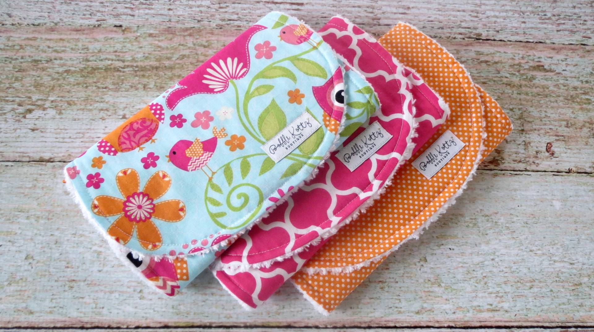 Spucktücher - Baby Mädchen Eulen Spucktuch Woodland Orange Tupfen Pink Quatrefoil Spucktücher - Baby Mädchen Eulen Spucktuch Woodland Orange Tupfen Pink Quatrefoil von Etsy - BobbleKottzBoutique