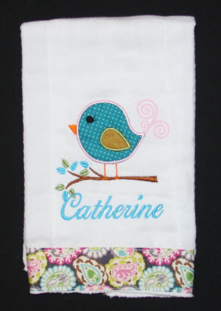 Custom Appliziert Vintage Birdie Spucktuch Custom Appliziert Vintage Birdie Spucktuch von Etsy - BoutiqfullyYours