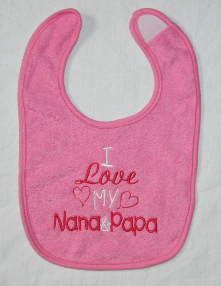 Ich Liebe Meine Nana & Papa Benutzerdefinierte Bestickt Lätzchen Ich Liebe Meine Nana & Papa Benutzerdefinierte Bestickt Lätzchen von Etsy - BoutiqfullyYours