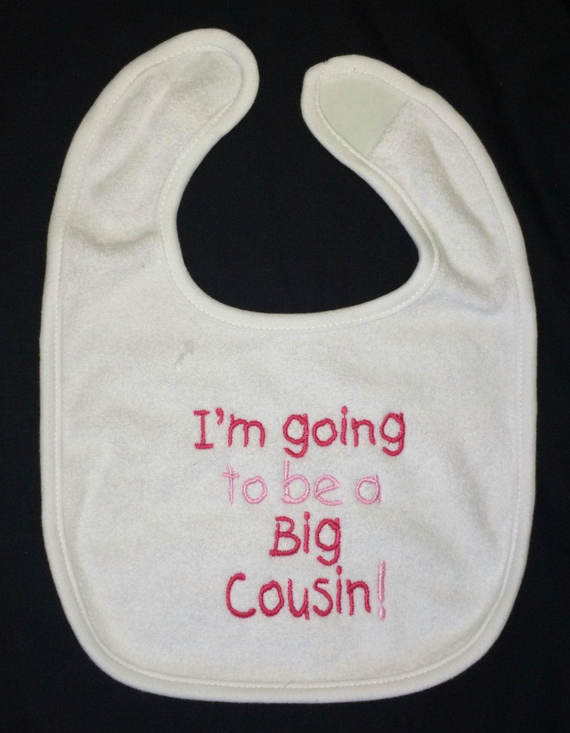 Ich Werde Ein Großer Cousin Bestickt Lätzchen Ich Werde Ein Großer Cousin Bestickt Lätzchen von Etsy - BoutiqfullyYours