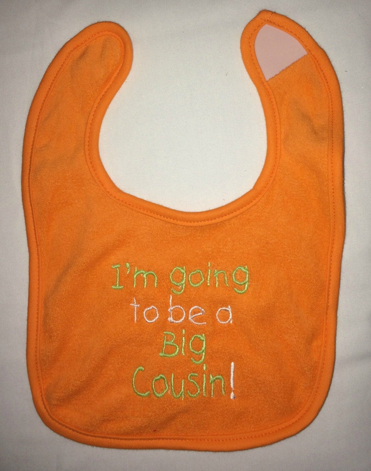 Ich Werde Eine Große Cousine Besticktes Lätzchen Ich Werde Eine Große Cousine Besticktes Lätzchen von Etsy - BoutiqfullyYours