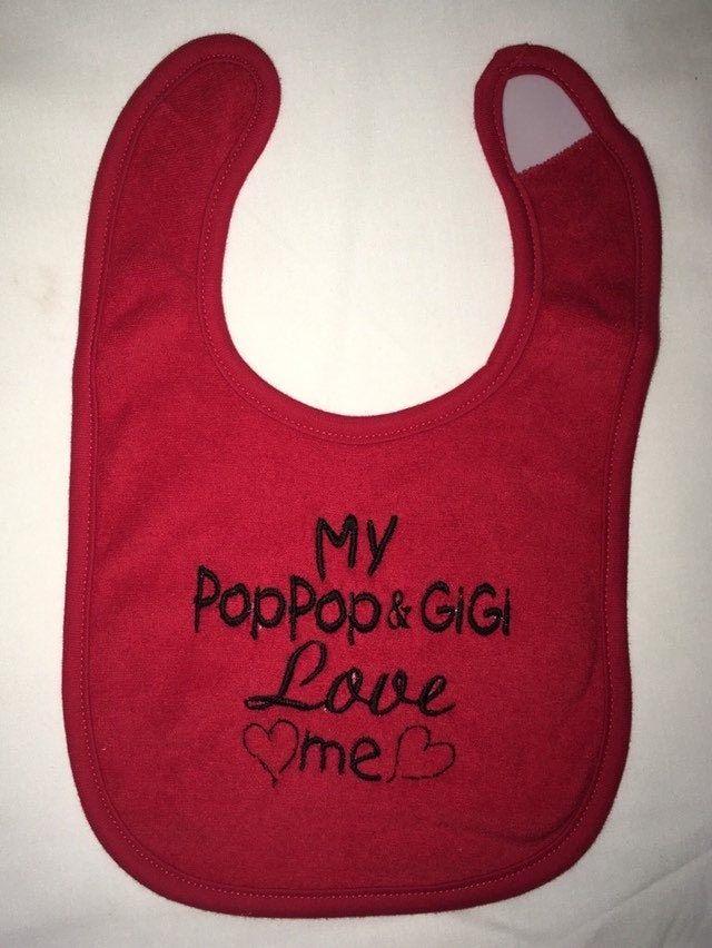 Mein Poppop & Gigi Liebe Mich Benutzerdefinierte Bestickt Lätz Mein Poppop & Gigi Liebe Mich Benutzerdefinierte Bestickt Lätz von Etsy - BoutiqfullyYours