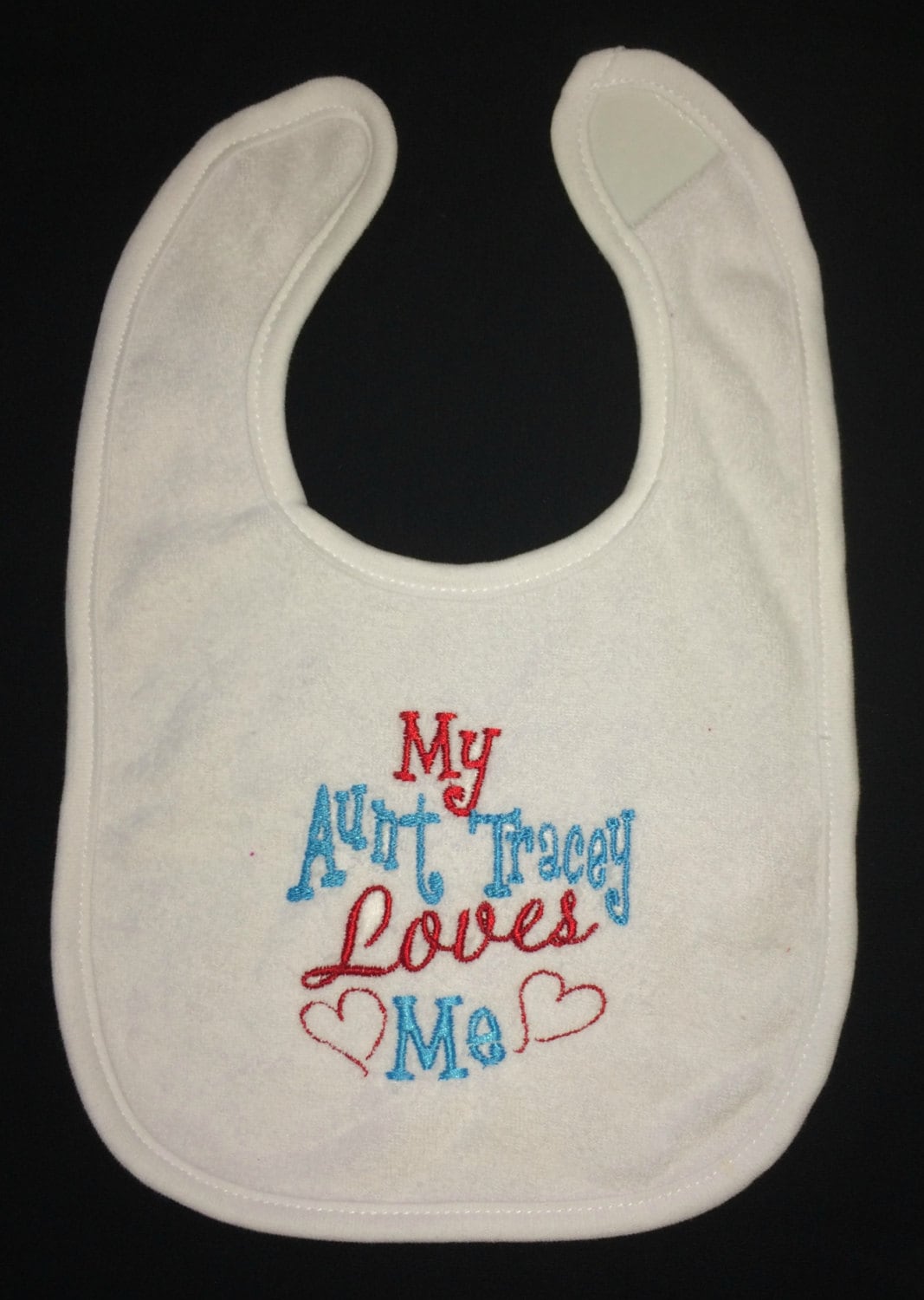 Meine Tante | Name Liebt Mich Benutzerdefinierte Bestickte Lätzchen Meine Tante | Name Liebt Mich Benutzerdefinierte Bestickte Lätzchen von Etsy - BoutiqfullyYours