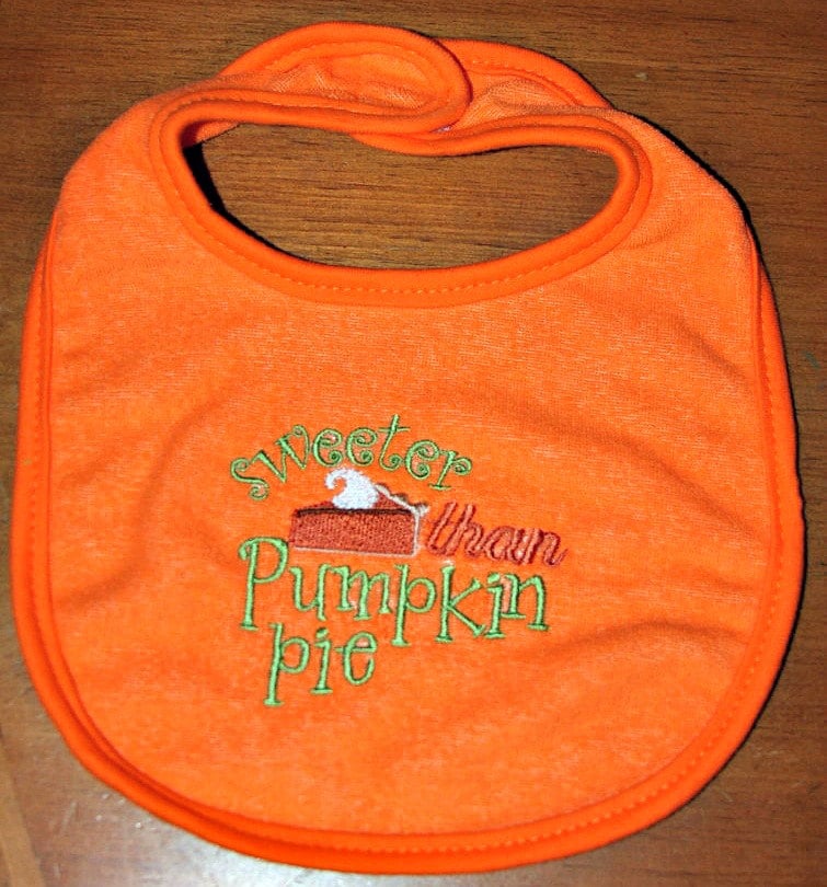 Süßer Als Kürbiskuchen Bestickt Lätzchen Süßer Als Kürbiskuchen Bestickt Lätzchen von Etsy - BoutiqfullyYours