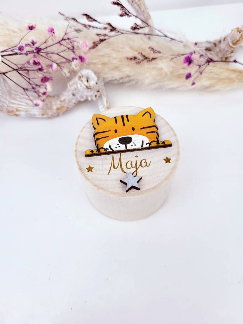 Personalisierte Zahndose, Zahndose Tiger, Holz, Geschenke Kinder, Zahnfee Geschenk, Milchzahndose, Mit Name von Etsy - BuntesBienchen