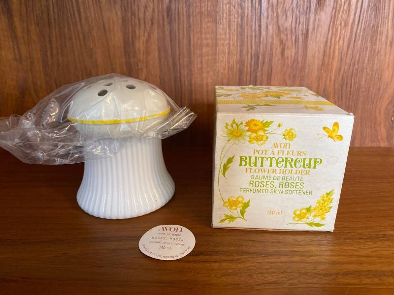 Avon, Buttercup, Blumenhalter, in Box von Etsy - CanadianaCollector