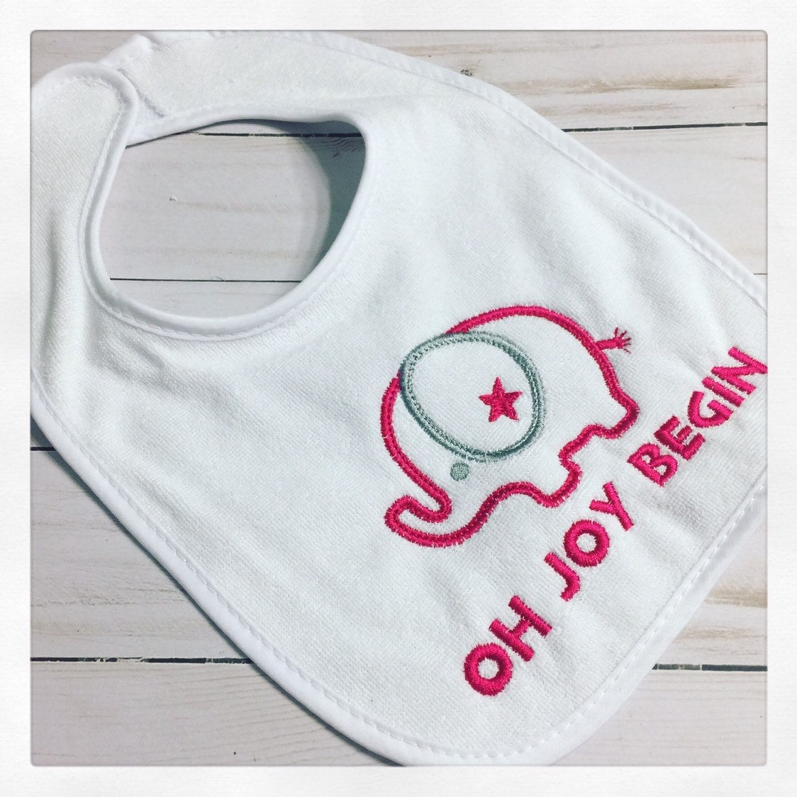 Dave Fabrice Band Baby Lätzchen/Oh Joy Begin Dmb Elefant Erster Geburtstag Smash Cake Dave Fabrice Band Baby Lätzchen/Oh Joy Begin Dmb Elefant Erster Geburtstag Smash Cake von Etsy - CarolinaMonogramCo