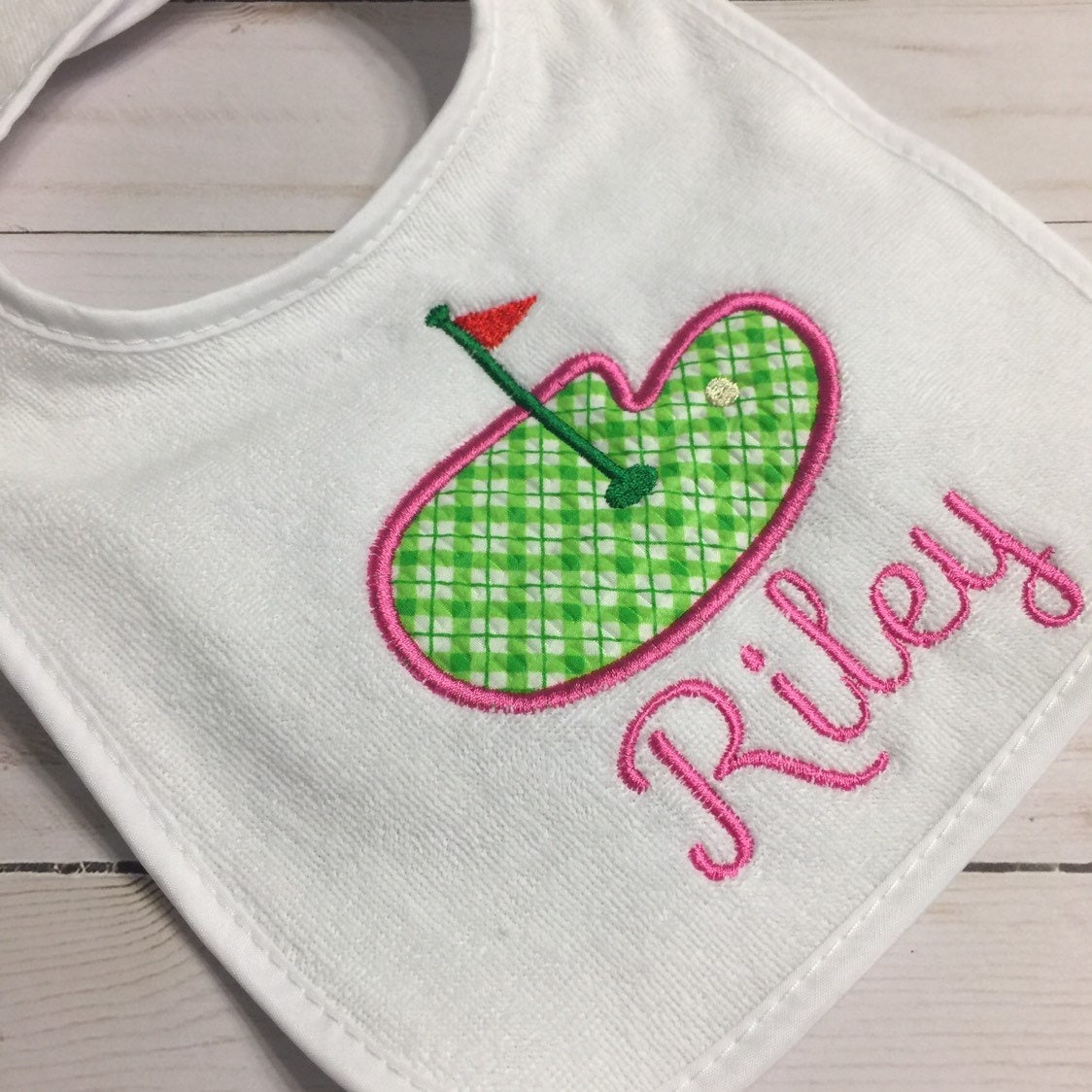 Golf Lätzchen, Mädchen Bib, Baby Personalisierte Bib Für Mädchen Golf Lätzchen, Mädchen Bib, Baby Personalisierte Bib Für Mädchen von Etsy - CarolinaMonogramCo