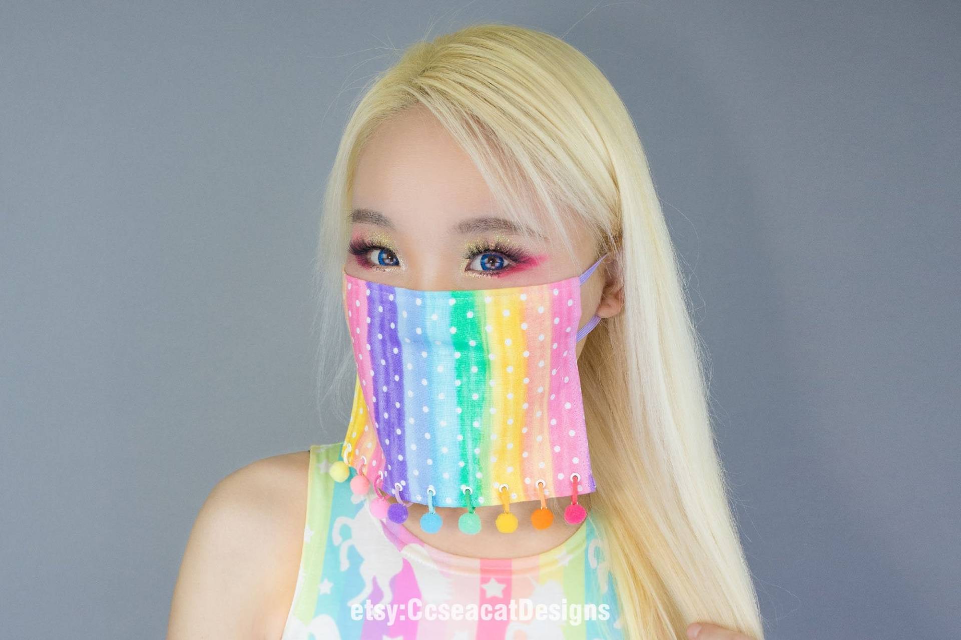 Waschbar Süße Kawaii Regenbogen Farbstreifen Muster Maske Bedeckung Mit Baumelnden Farbe Gefüllte Kugeln von Etsy - CcseacatDesigns