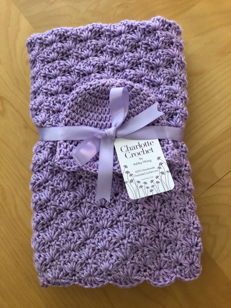 Baby Gehäkelte Decke Mit Passender Mütze - Orchard Lila Baby Gehäkelte Decke Mit Passender Mütze - Orchard Lila von Etsy - CharlotteCrochet
