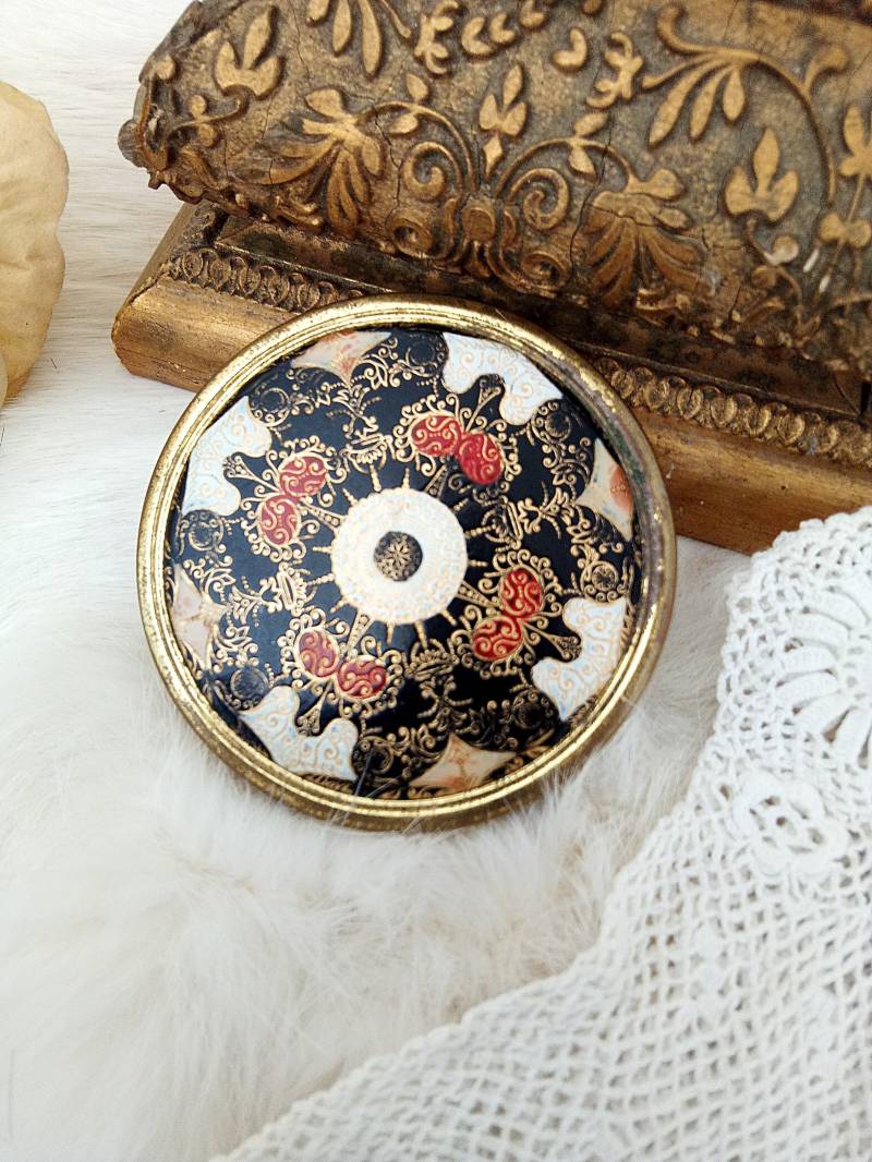 Antique French Compact, Powder Tin, Boudoir, Bohemian....charmant von Etsy - CharmantCharmant