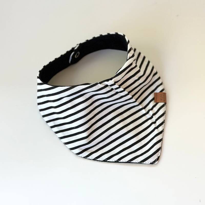 Bandana Bib | Wendelätzchen, Füttern, Schwarz & Weiß Lätzchen, Baumwolle Sabbern Kleinkind Sabbern Baby Bandana Niedliche Lätzchen von Etsy - CheBabyKids