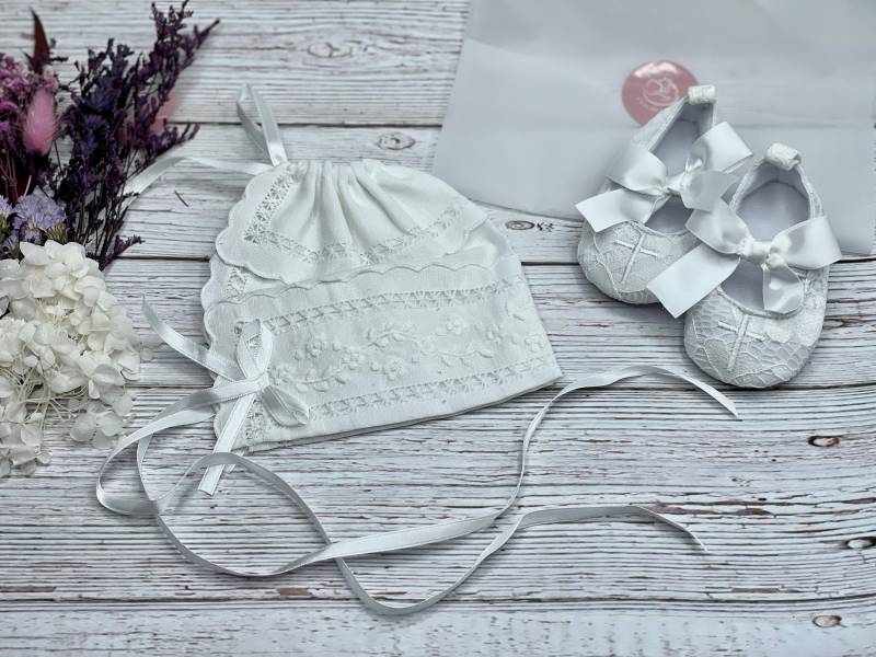 Taufe Mütze, Stickerei Kreuz Baby Schuhe Für Baby-Dusche-Geschenk, Taufgeschenk, Neugeborenen Geschenk, Geschenk von Etsy - Cherisherbabies