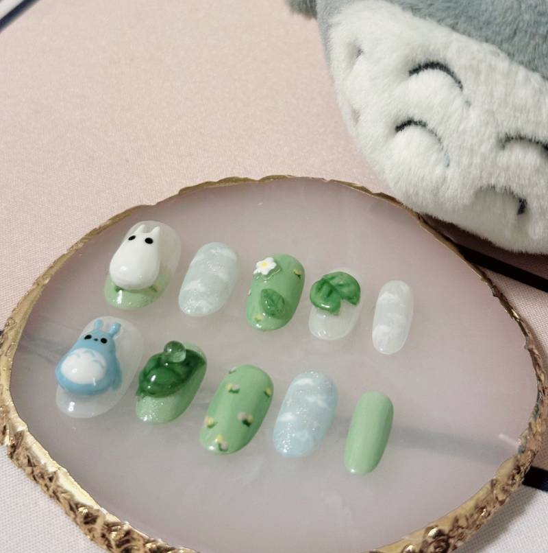 Gemütlicher Frühlingsbär Press On Nails | 10 Drücken Sie Auf Die Nägel Maßgeschneidert von Etsy - ChubbyFishStudio