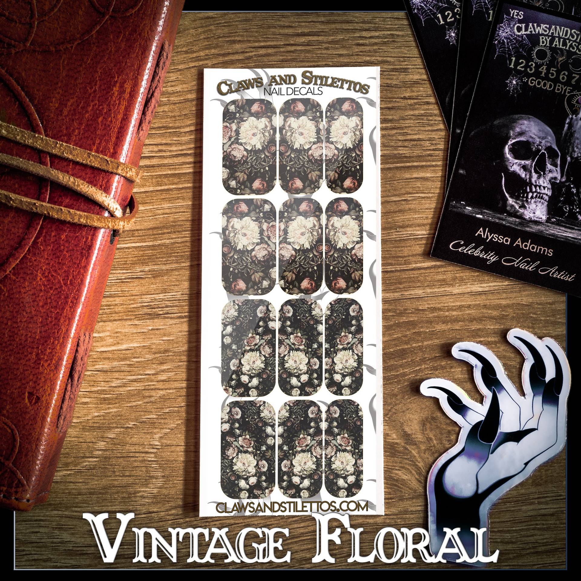 Vintage Floral von Etsy - ClawsandStilettosLLC