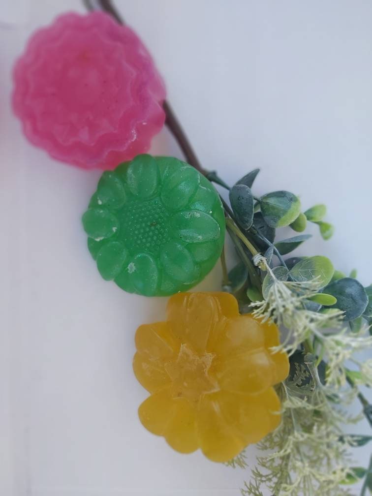 Sommer Beere Klar Sls Frei Handgemachte Blumen Seifen Bar von Etsy - ClonoughHandmadeSoap