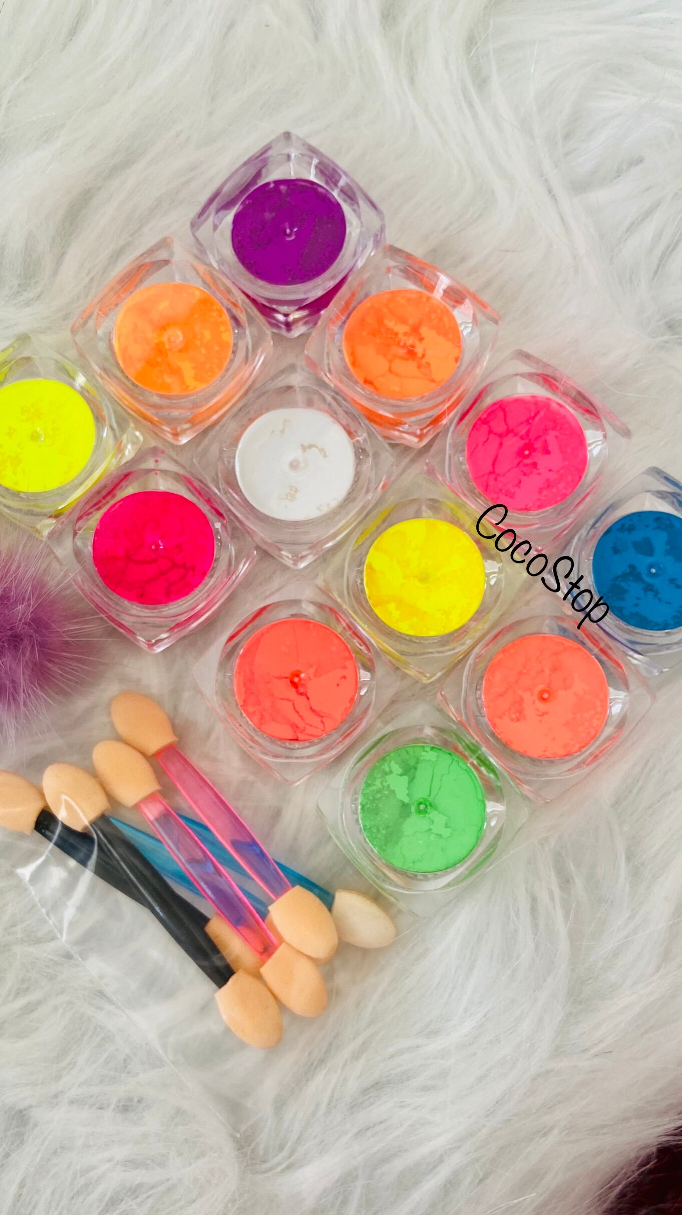 12 Gläser Neon Pigment Pulver Nagel Kit von Etsy - CocoStop