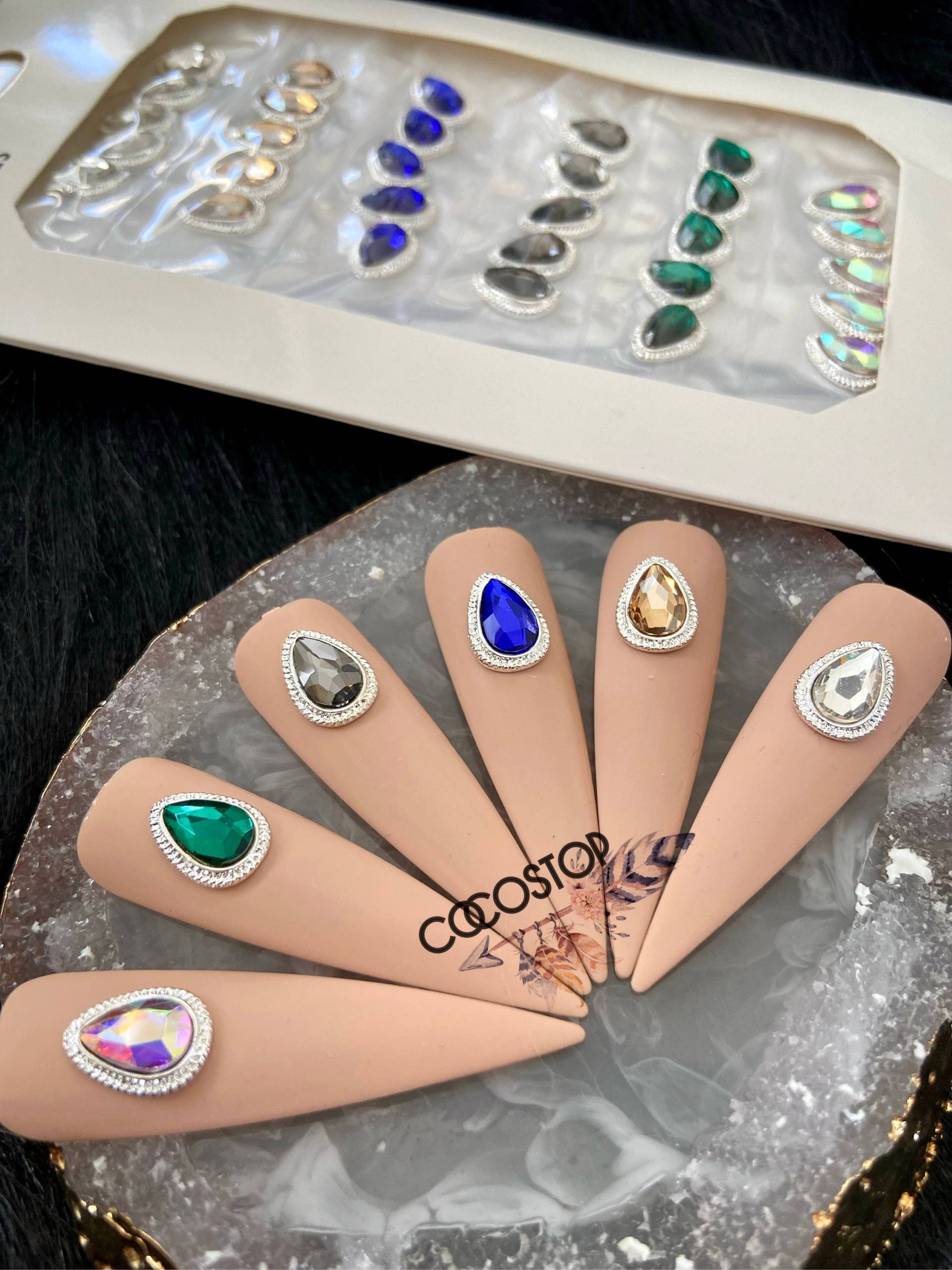 30 Stück Tropfen Nagelschmuck 3D Nagel Charms Nailart von Etsy - CocoStop