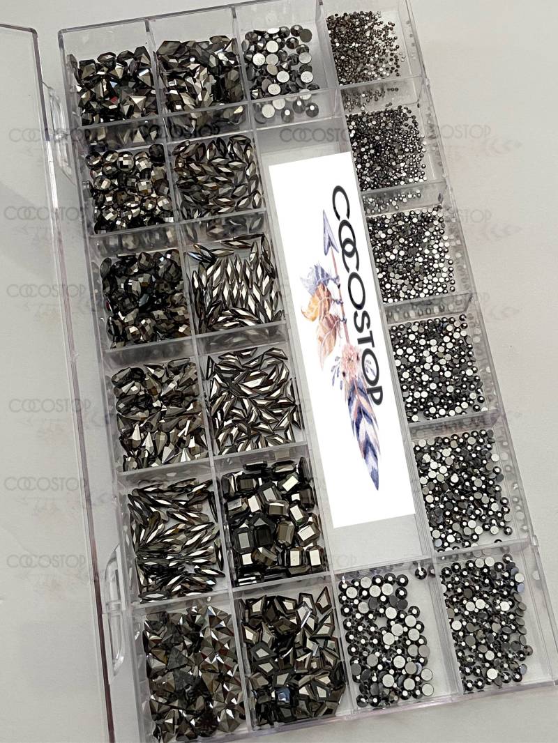 Schwarzer Strass Nagelkasten von Etsy - CocoStop