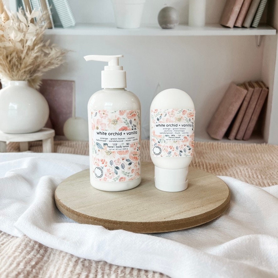 Weiße Orchidee + Vanille | Shea Aloe Vera Körperbutter Handgegossener Bodylotion von Etsy - CollectiveHarmonyCo