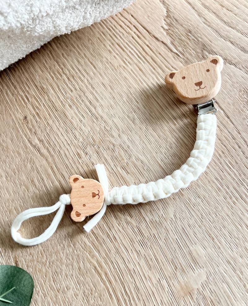 Schnullerkette, Holz Bär, Creme Weiß, Jersey Baumwolle Stoff, Baby Geschenk Zur Geburt, Tier Bären Anhänger, Neugeborenes, Babygeschenk von Etsy - CosyHavenDE