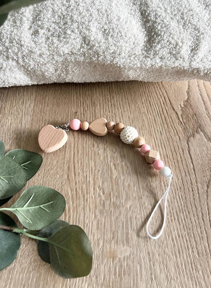 Schnullerkette, Holzperlen Mit Holz Herz, Beige Häkelperlen, Baby Geschenk Zur Geburt, Babygeschenk, Silikonperlen Weiß Und von Etsy - CosyHavenDE