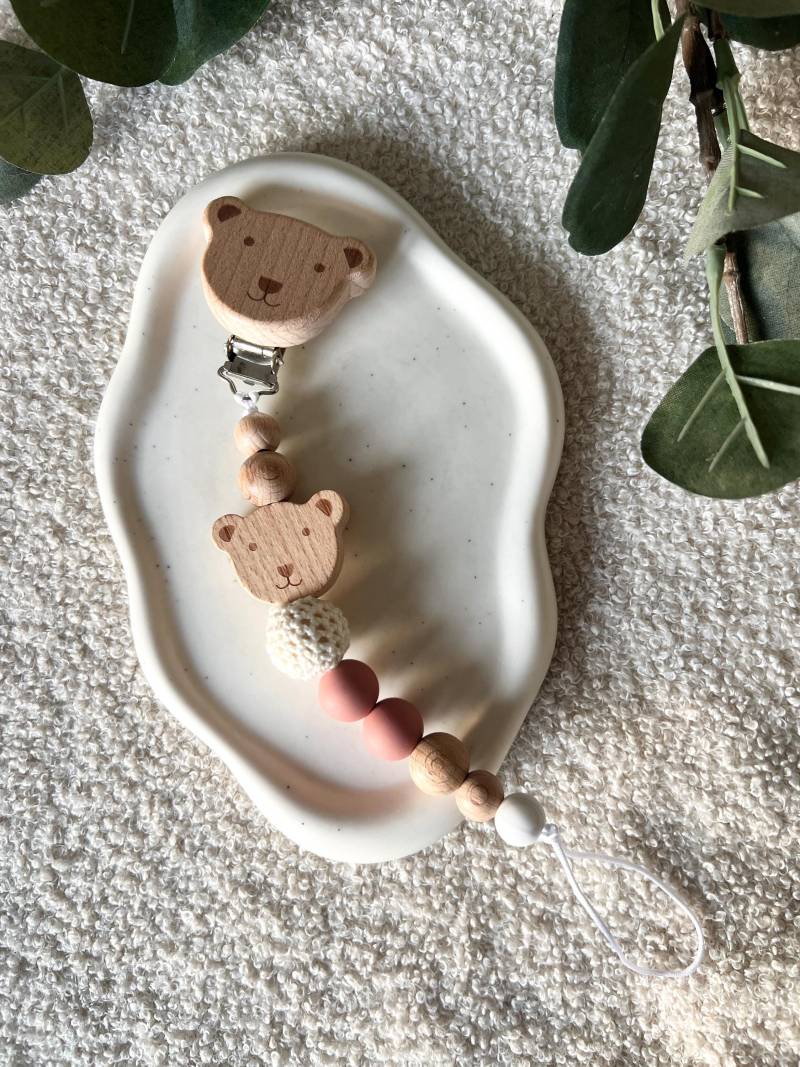 Schnullerkette Baby, Holzperlen Mit Holz Bär, Altrosa/Beige, Häkelperle, Silikonperlen, Geschenk Zur Geburt, Tier Anhänger, Babygeschenk von Etsy - CosyHavenDE