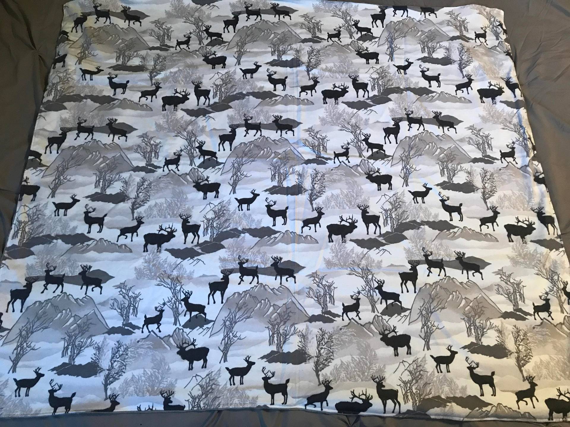 Wald Hirsch Themen Babydecke Wald Hirsch Themen Babydecke von Etsy - CraftyBCo