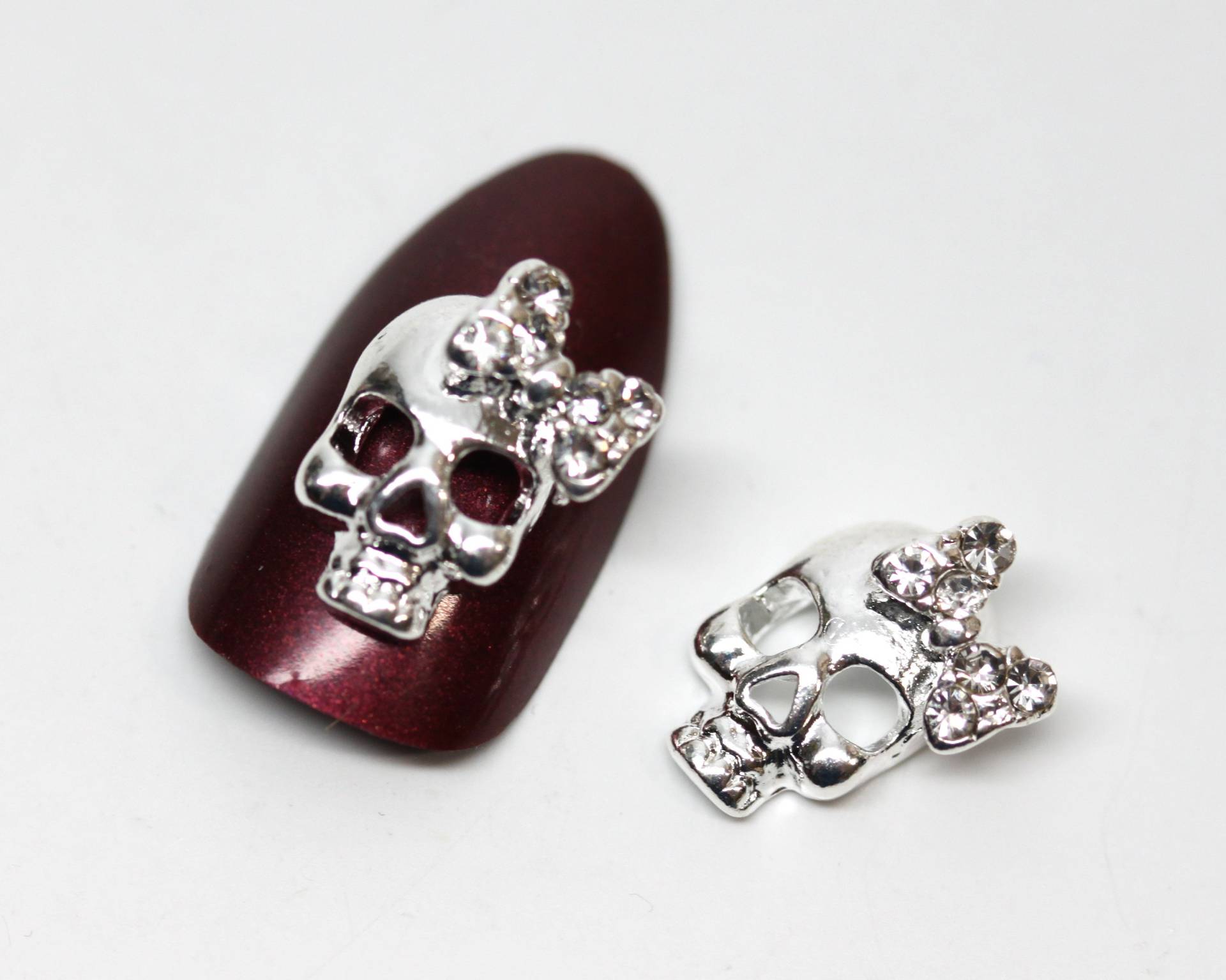 2 Stück Schmuck Sugar Scull Mit Schleife Silber Oder Gold Strass 3D Metall Nagel Charms Kunst Hochwertige Nagel-Design-Aufkleber-Ohrringe von Etsy - CreativeNailArt