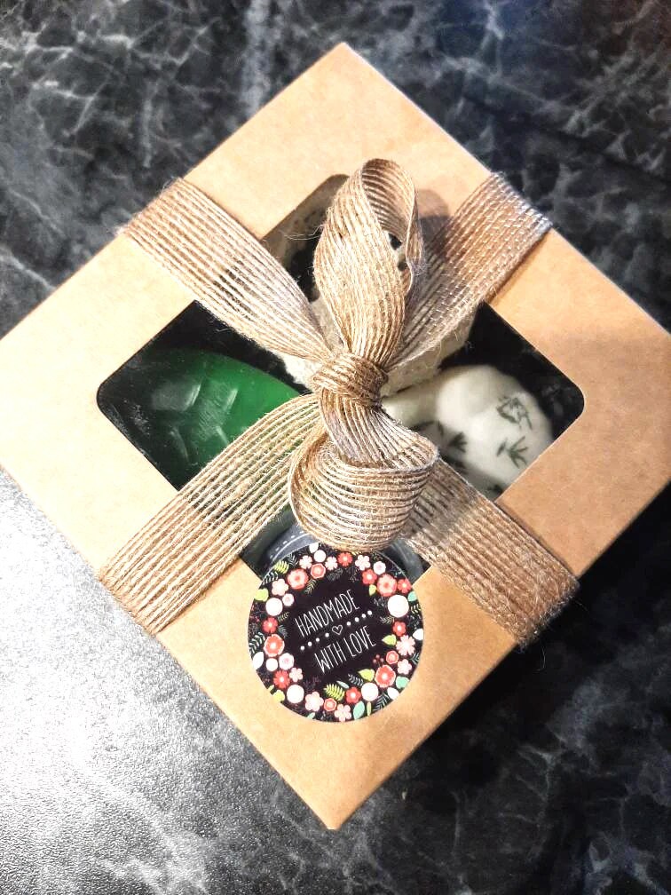 Geschenkbox Home Spa Set, Kleines Geschenk Zum Vatertag Oder Geburtstag Für Den Mann, Pflegeset Seifengeschenk, Wellnessbox Geschenkbox Home Spa Set, Kleines Geschenk Zum Vatertag Oder Geburtstag Für Den Mann, Pflegeset Seifengeschenk, Wellnessbox von Etsy - CreativesoapsKunst