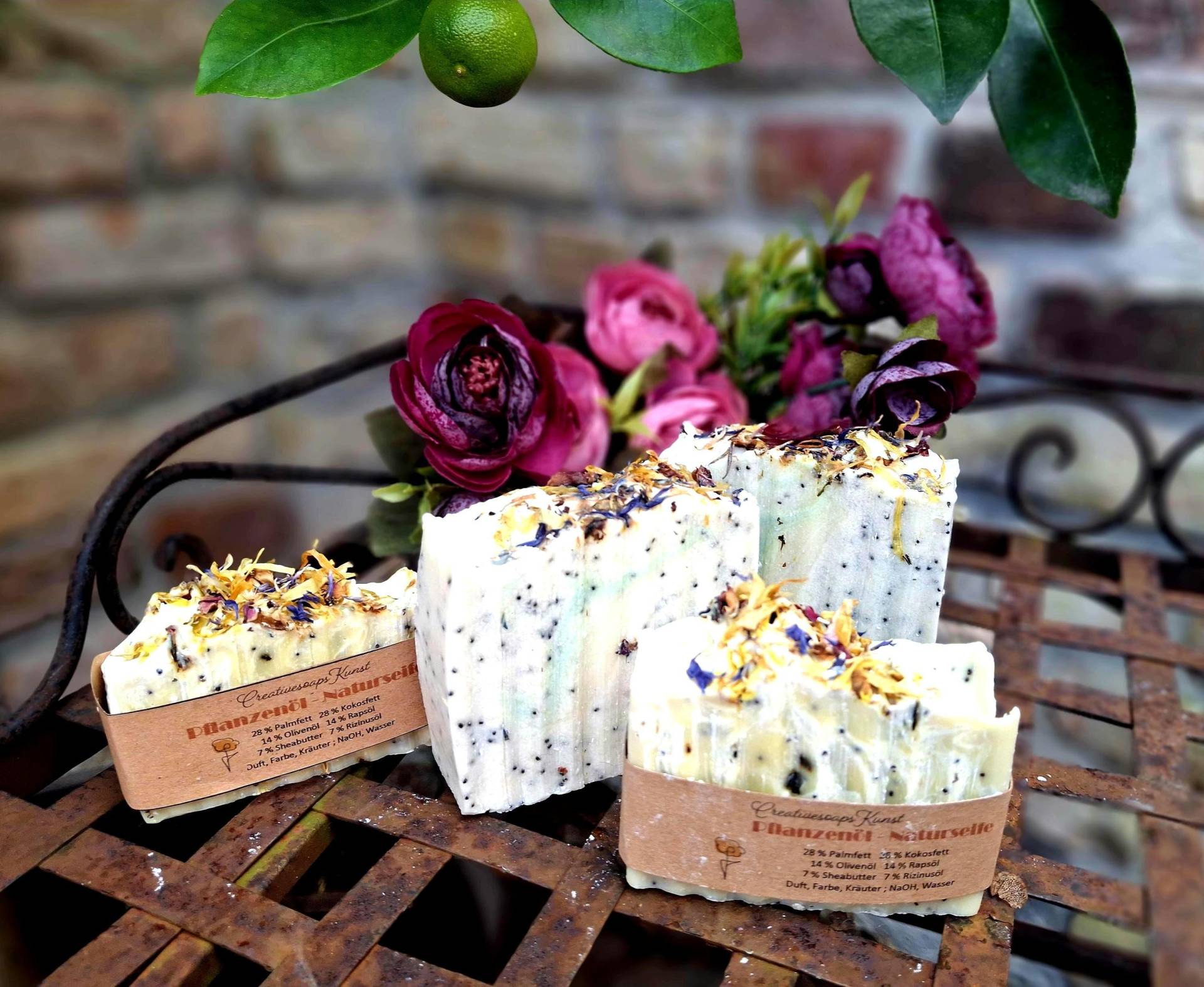 Naturseifen Handgesiedet in Verschiedenen Düften Und Desing Mit Tollem Schaum Sehr Hautverträglich Auf Pflanzenölbasis Naturseifen Handgesiedet in Verschiedenen Düften Und Desing Mit Tollem Schaum Sehr Hautverträglich Auf Pflanzenölbasis von Etsy - CreativesoapsKunst