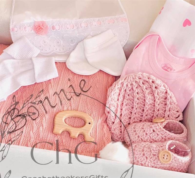 Luxus Baby-Geschenk-Aufkleber, Rosa Baby-Aufkleber, Baby-Geschenkbox, Babyparty, Neues Baby, Babygeschenk, Aufkleber, Luxus-Aufkleber von Etsy - CrochethookersGifts