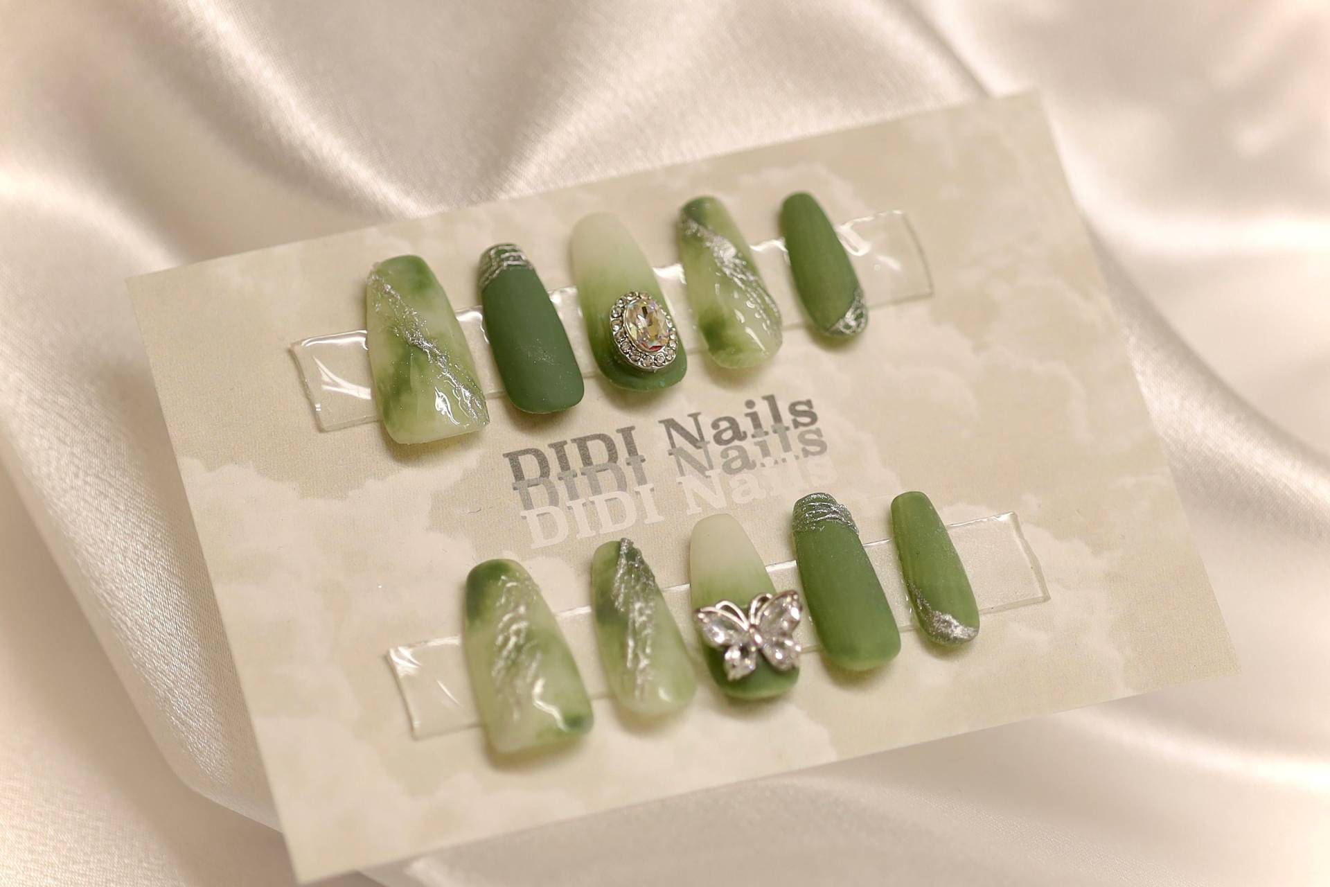 Grüne Jade Schmetterling Metallic Nägel | Personalisierter & Wiederverwendbarer Press-On Nail Fun Nails Luxus von Etsy - DIDINails