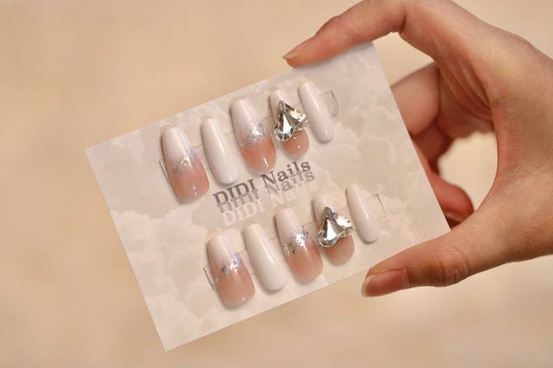 Weiße Splitter Super Glänzende Herz Strass Nägel | Personalisierter & Wiederverwendbarer Press-On Nail Fun Nails Luxus Elegante von Etsy - DIDINails