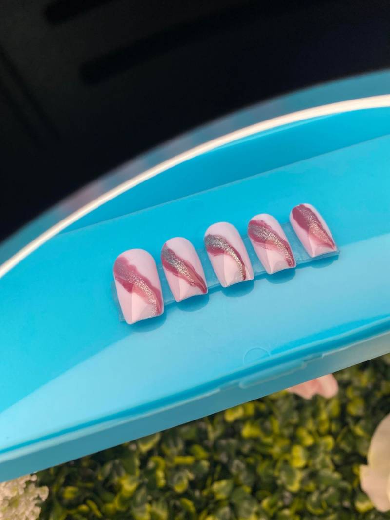 Glitzer Bordeaux Rose Gel Press-On Nails | Geschenke Für Sie Dana Elite von Etsy - DanaEliteNails