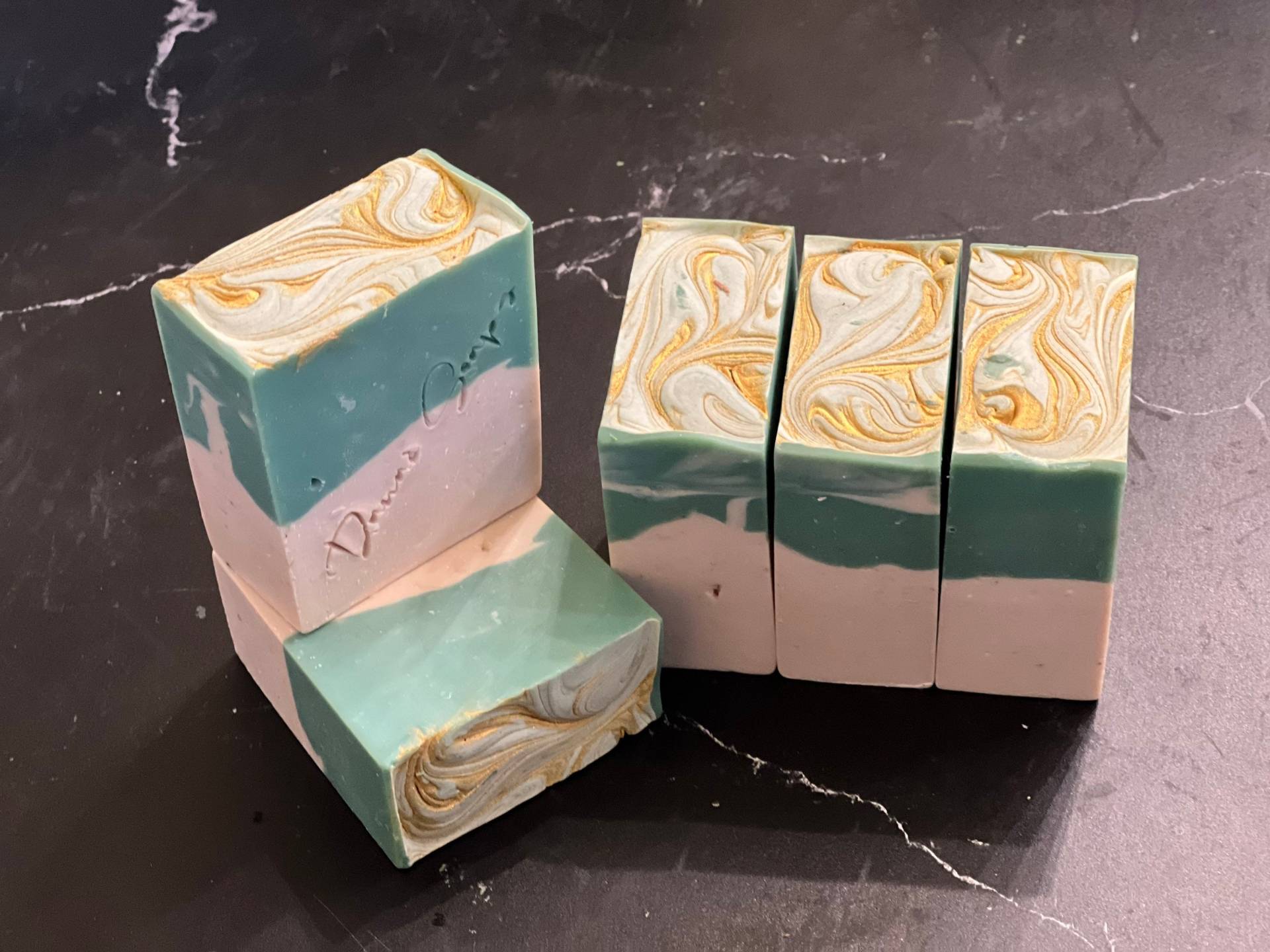 Cédâr Und Amber Seifenstück, Pflegende Seife, Handgemacht , Ganz Natürlich von Etsy - DanaeSoapsCo