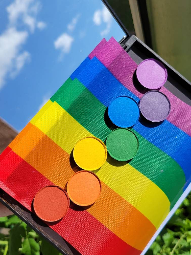 The Rainbow Pride Collection - 7 Matte Augenschatten von Etsy - DandyLionsCo