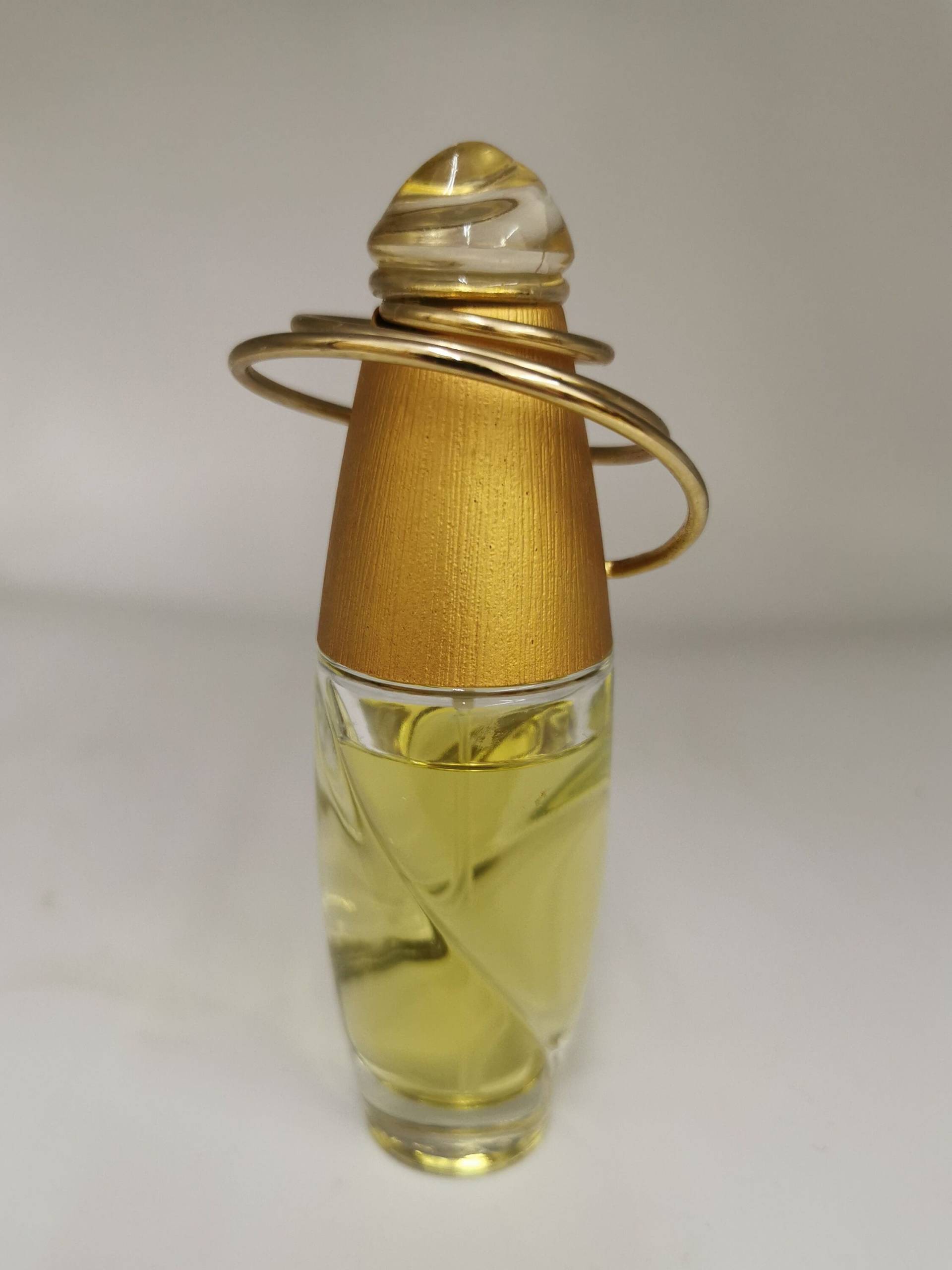 Escada Acte2 Eau De Parfum 30 Ml Gebraucht Verpackung Nicht Vorhanden, Füllstand Ca 80 % von Etsy - Dekofisch