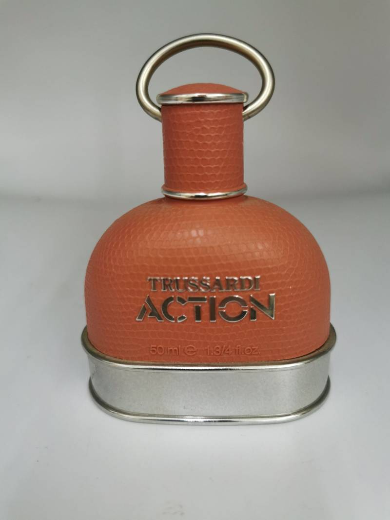 Trussardi Action Eau De Toilette 50 Ml Gebraucht Verpackung Nicht Vorhanden, Füllstand Unbekannt Aber Gut Gefüllt Gewicht Der Flasche 181 G von Etsy - Dekofisch