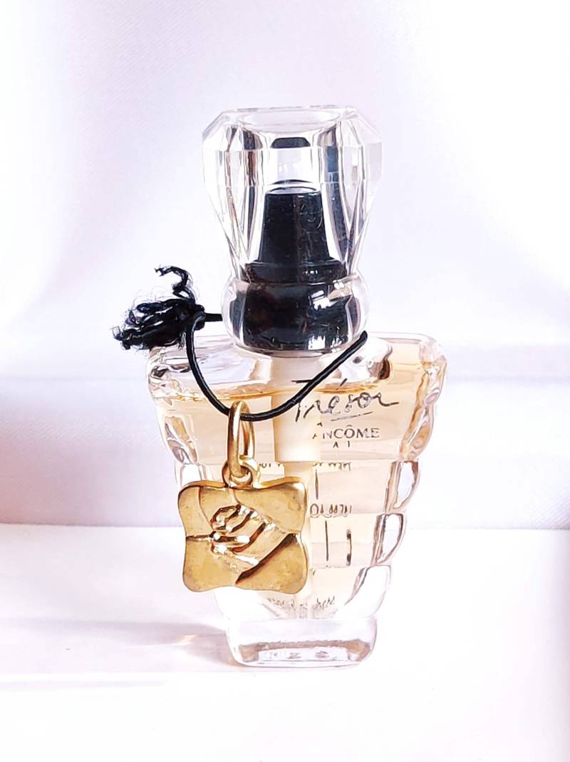 Tresor Lancome | Miniatur 1990Er Eau De Parfum 5 Ml Spray Rar Vintage Trésor Lancôme Reisegröße von Etsy - DerAusstatter