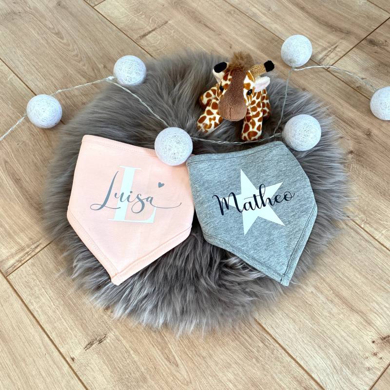 Halstuch, Baby Lätzchen, Personalisiertes Babygeschenk, Geburtsgeschenk, Baby, Dreieckstuch, Geschenkidee Zur Geburt von Etsy - DesignYoursShop