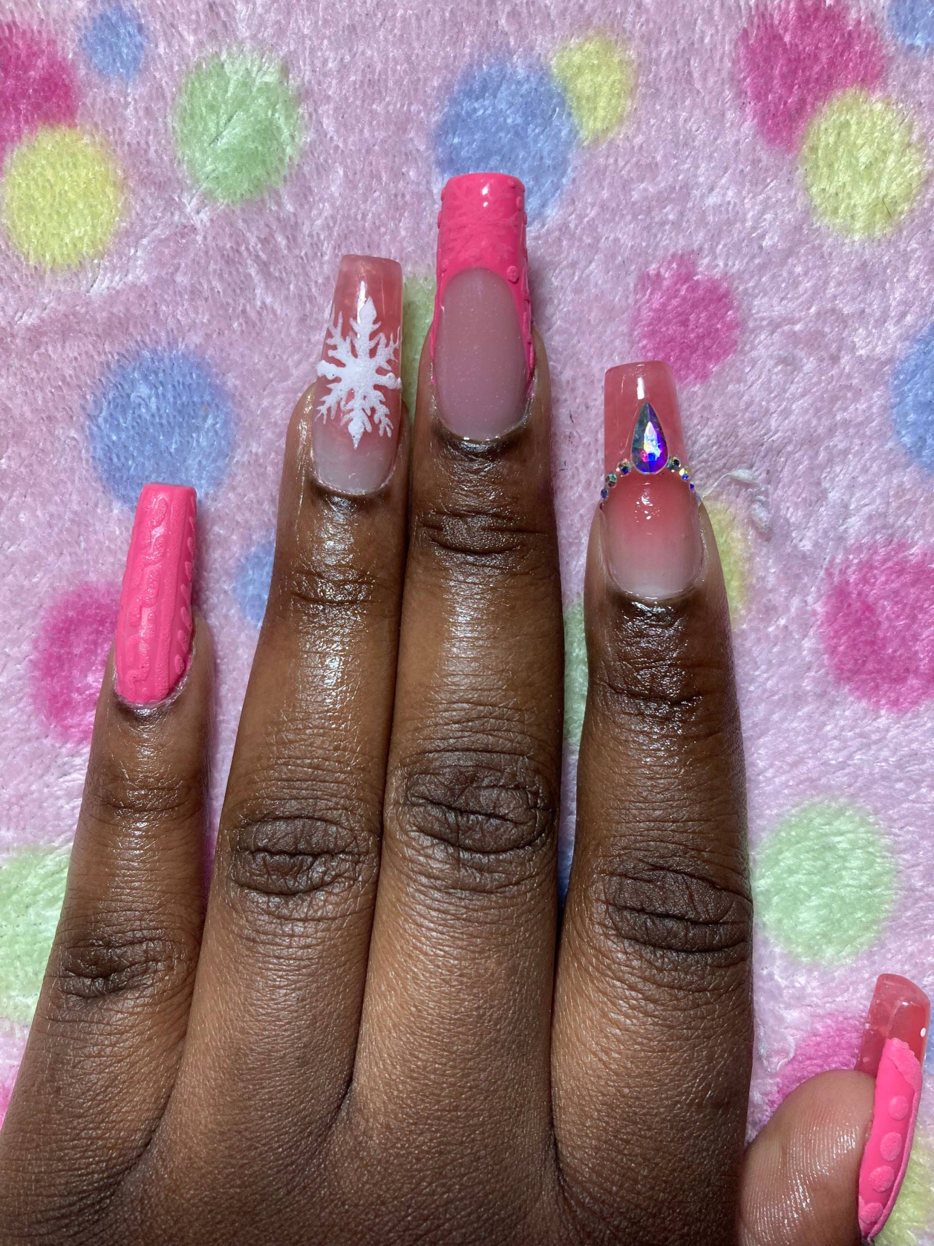 Winter Barbie Press On Nails 4 You von Etsy - DiamondDesigns4You