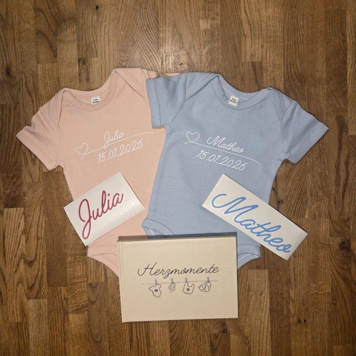 Herzmomente Babybuch Im Set Mit Strampler Und Namen Geschenk Zur Geburt Herzmomente Babybuch Im Set Mit Strampler Und Namen Geschenk Zur Geburt von Etsy - DieWerbescheune