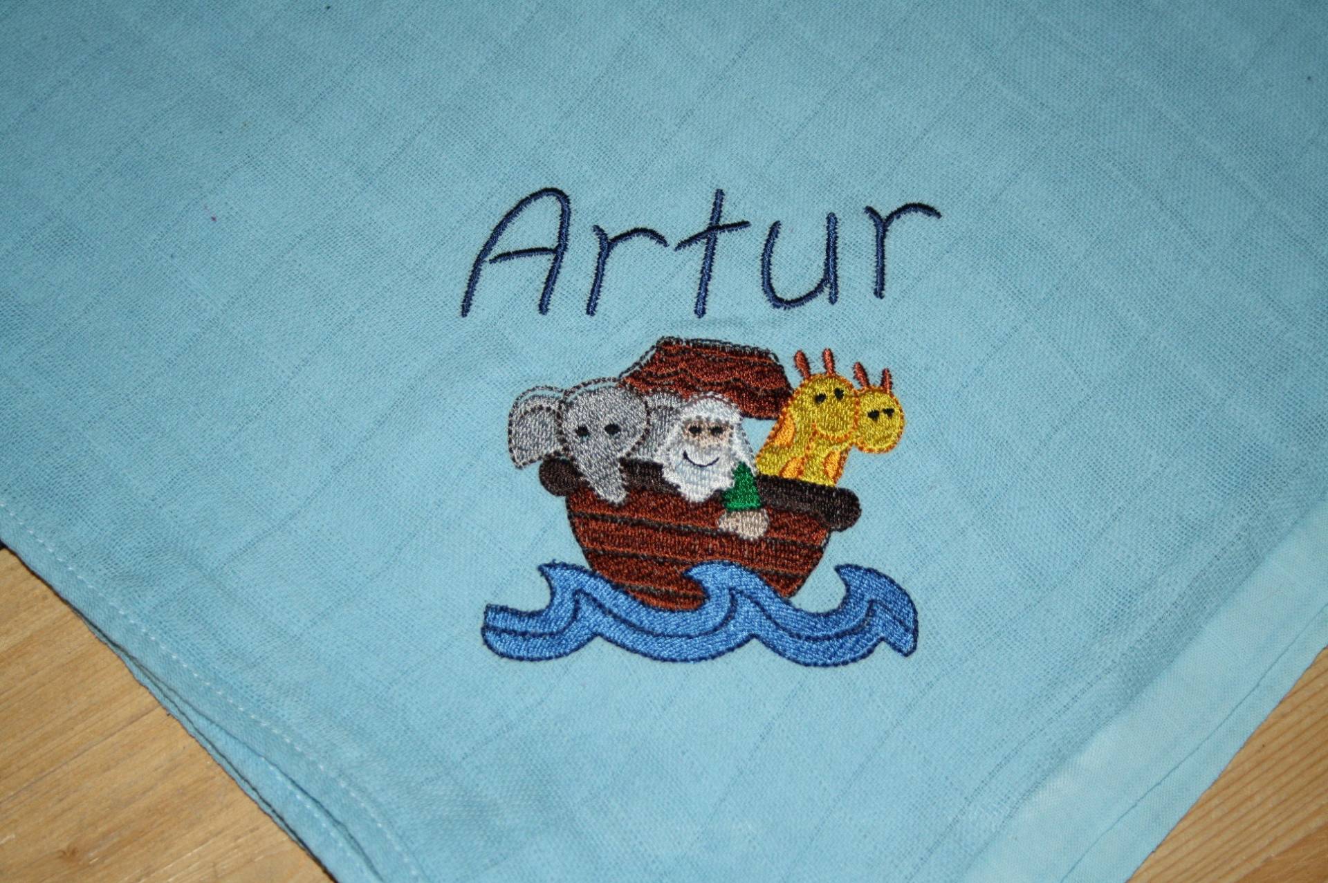 Mullwindel Spucktuch Arche Noah Giraffe Elefant Mit Namen W255 Mullwindel Spucktuch Arche Noah Giraffe Elefant Mit Namen W255 von Etsy - DieWichtelstickerei