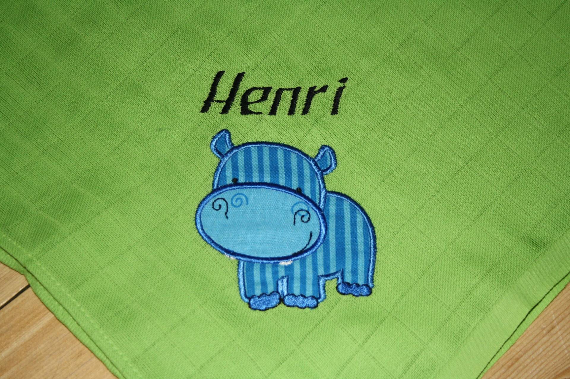 Mullwindel Spucktuch Nilpferd Blau Mit Namen W215 Mullwindel Spucktuch Nilpferd Blau Mit Namen W215 von Etsy - DieWichtelstickerei